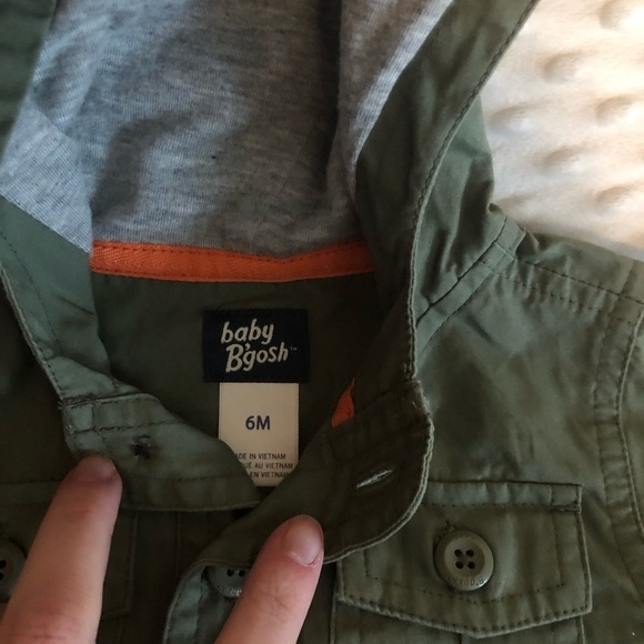 Oshgosh lightweight olive green button up jacket size 6 months - Picture 3 of 4